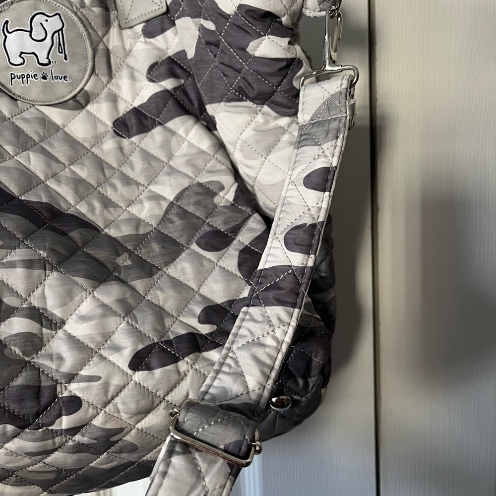 Puppie Love Gray Camo Quilted Bag - Picture 3 of 5